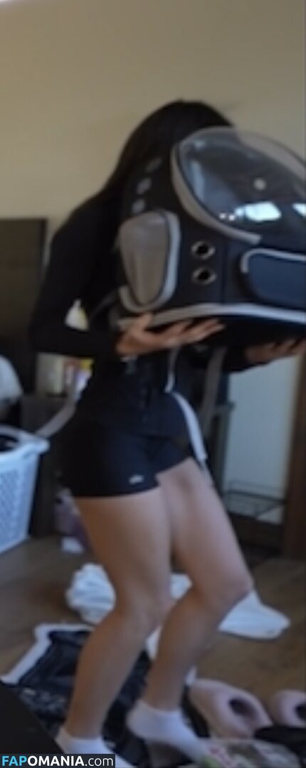 Laselyii / llessliiie / luvliii Nu OnlyFans  Photo fuitée #13