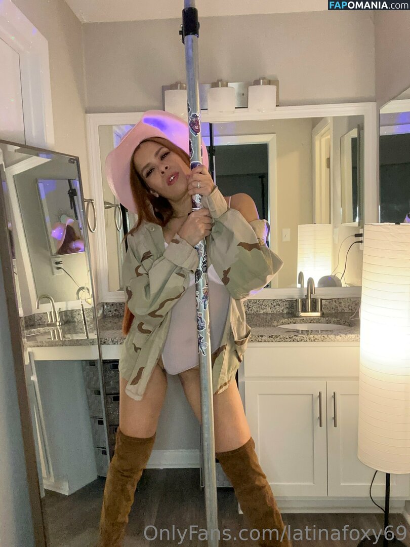 fnaffoxy69 / latinafoxy69 Nu OnlyFans  Photo fuitée #11