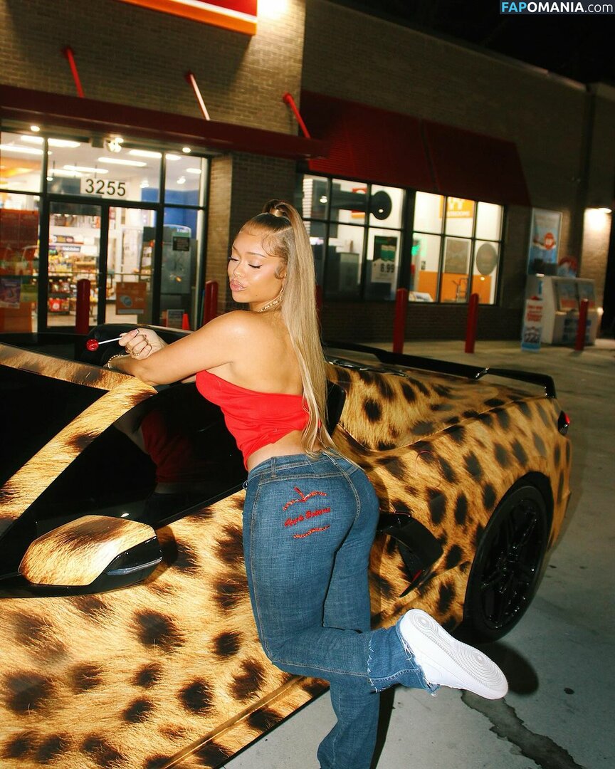 Latto / https: / latto777 Nu OnlyFans  Photo fuitée #320