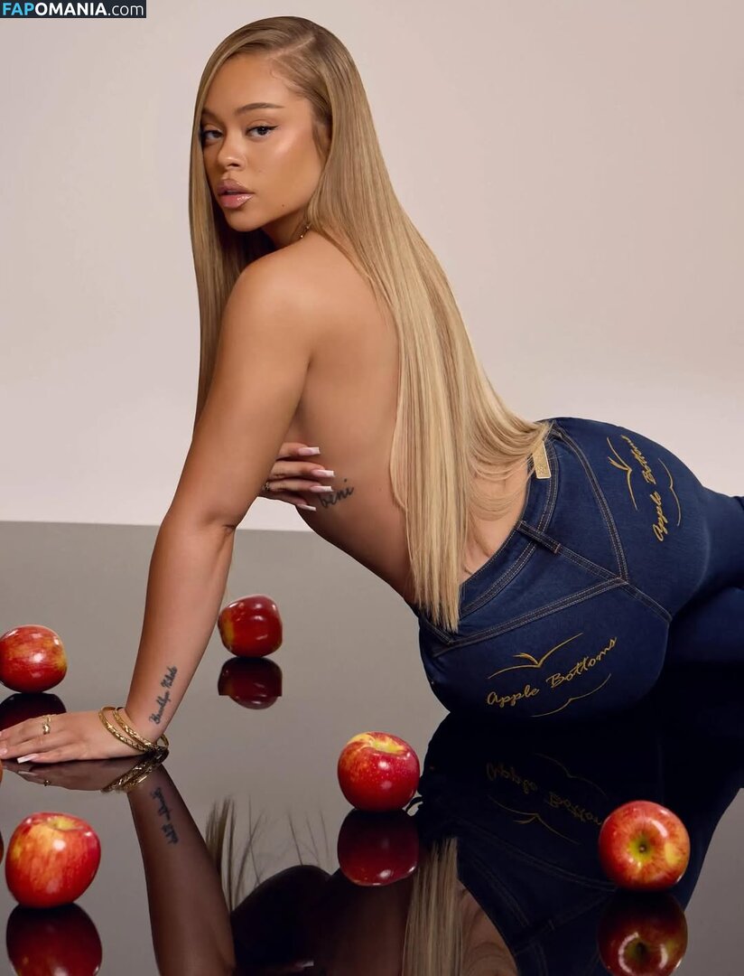 Latto / https: / latto777 Nu OnlyFans  Photo fuitée #372