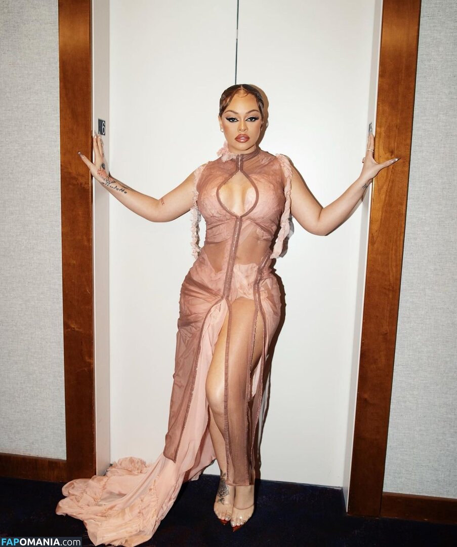 Latto / https: / latto777 Nu OnlyFans  Photo fuitée #393