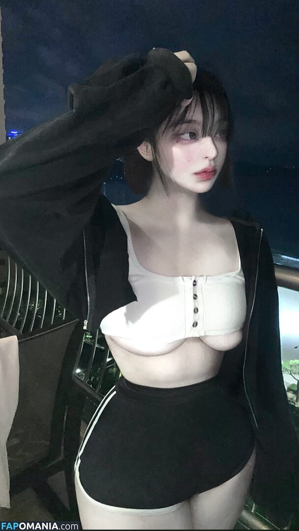 latulip_0 Nu OnlyFans  Photo fuitée #84