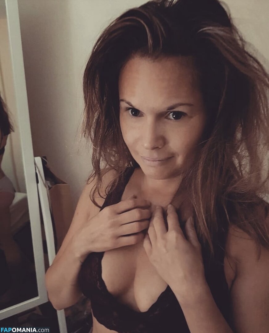 Laura Woodford / https: / laurakwoodford / lwoodf Nu OnlyFans  Photo fuitée #1