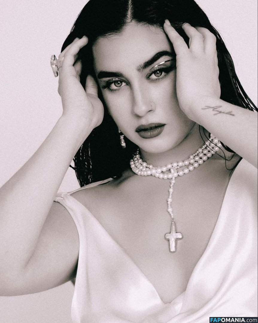 Lauren Jauregui / laurenjauregui / pink_narcissus23 Nu OnlyFans  Photo fuitée #12