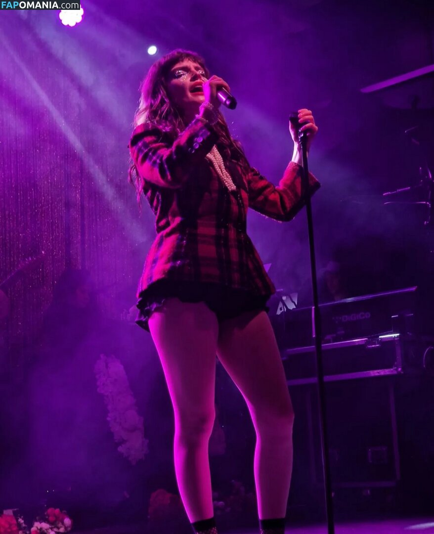 Lauren Mayberry / laurenevemayberry Nu OnlyFans  Photo fuitée #370