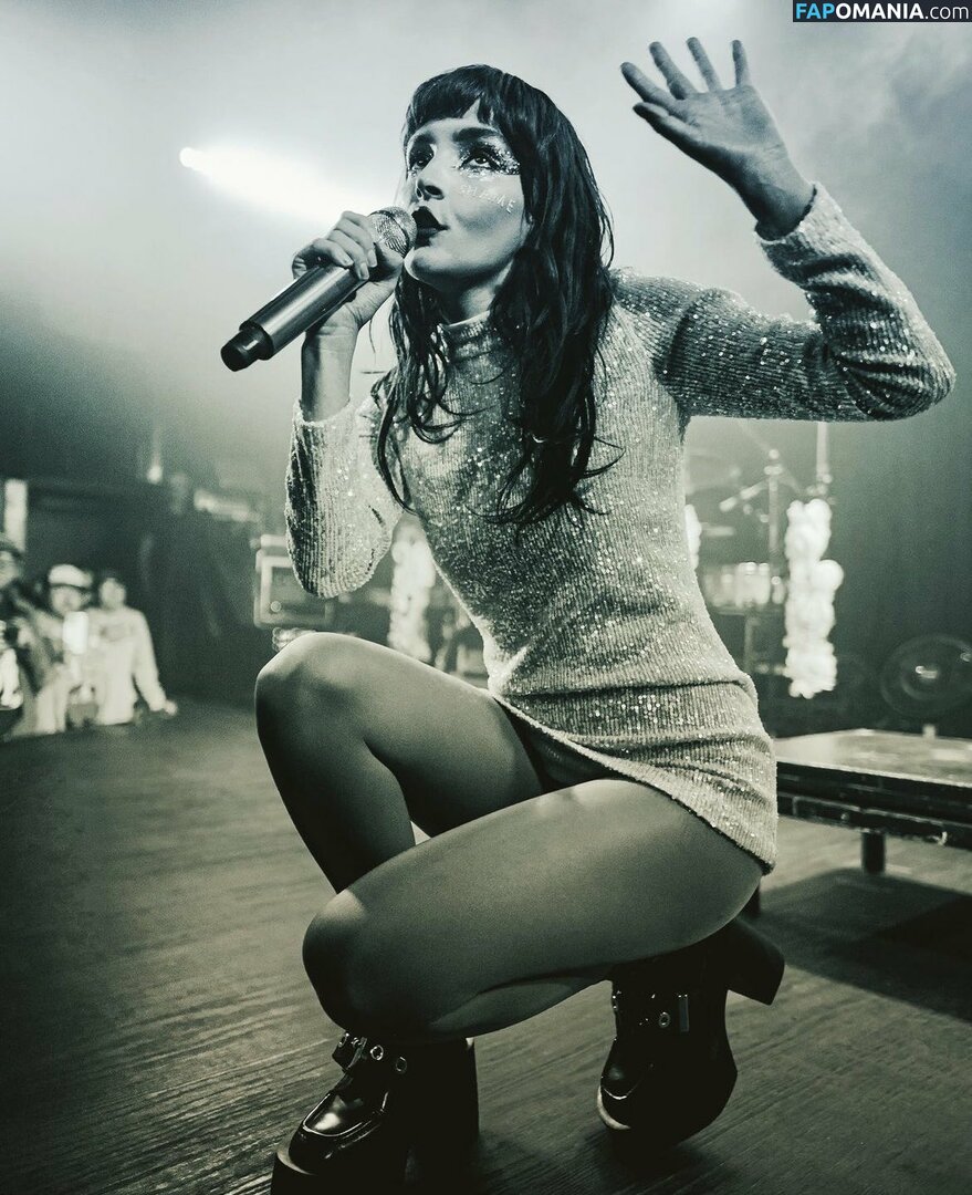 Lauren Mayberry / laurenevemayberry Nu OnlyFans  Photo fuitée #435