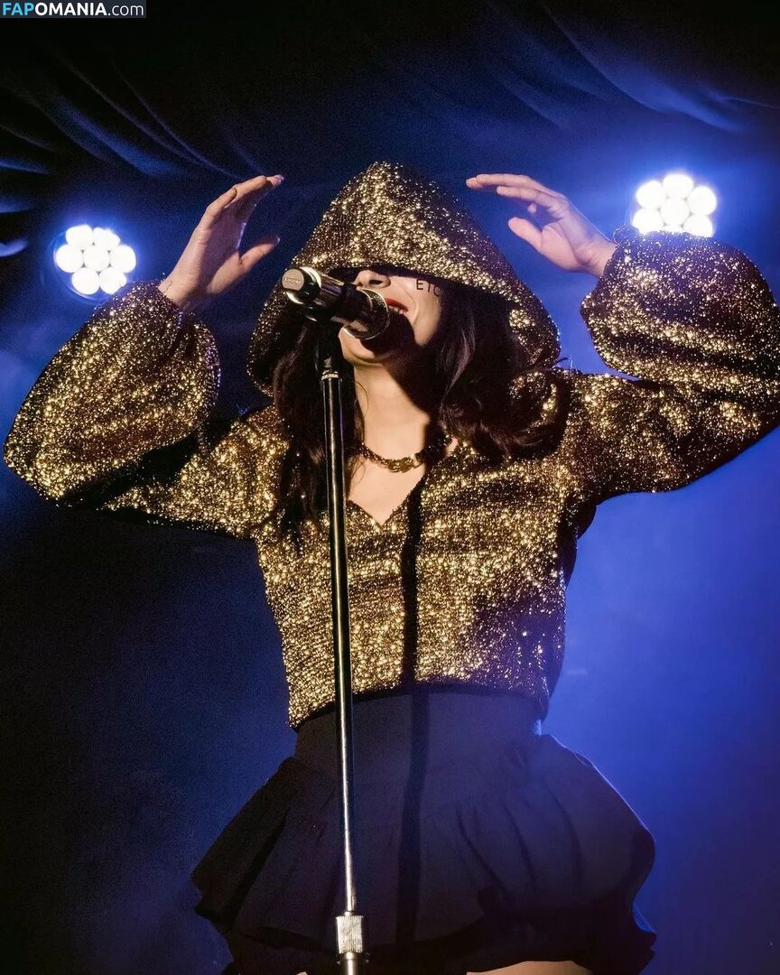 Lauren Mayberry / laurenevemayberry Nu OnlyFans  Photo fuitée #866