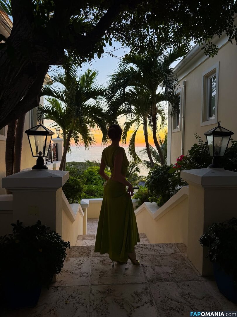 Lea Elui / LeaElui Nu OnlyFans  Photo fuitée #669