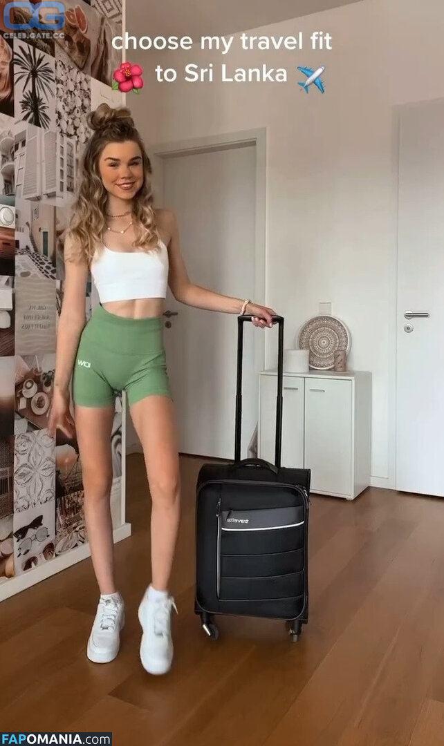 Lea Peach / Looskanal / lea / wifiloo_m Nu OnlyFans  Photo fuitée #812