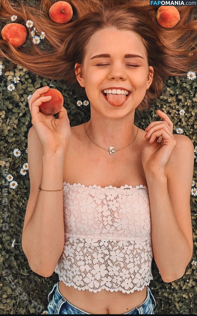 Lea Peach / Looskanal / lea / wifiloo_m Nu OnlyFans  Photo fuitée #827