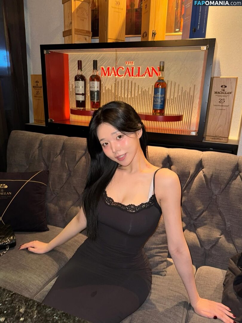 Lee Yeon-woo / yeonwooahh / yonu1201 / 이연우 | Yonu Kuro | yonu_kuro Nu OnlyFans  Photo fuitée #4