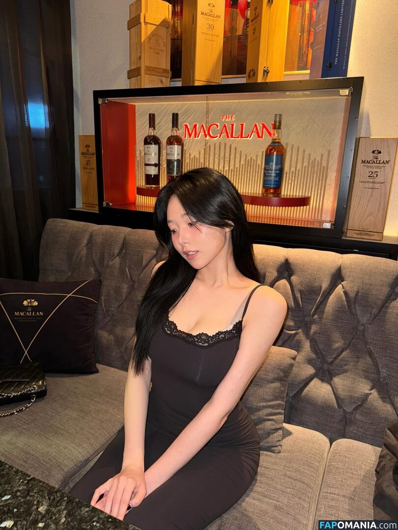 Lee Yeon-woo / yeonwooahh / yonu1201 / 이연우 | Yonu Kuro | yonu_kuro Nu OnlyFans  Photo fuitée #5
