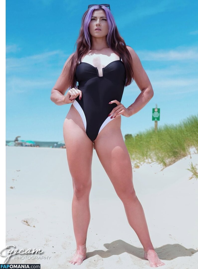 Lena Kross / lena_kross Nu OnlyFans  Photo fuitée #3