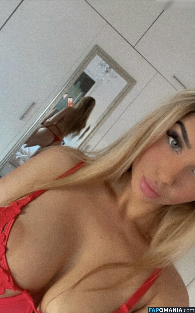 Lena Mary / ballermann_lena / marylena / misses_mary Nu OnlyFans  Photo fuitée #12
