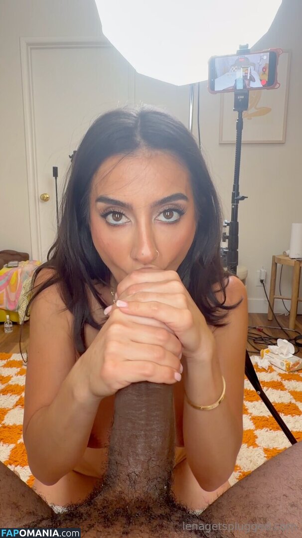 Lena The Plug / https: / lenatheplug / lenatheplugagain Nu OnlyFans  Photo fuitée #41