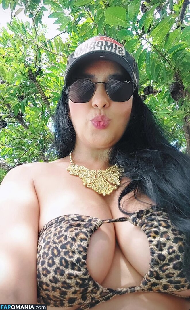 Lia Castro / liacastro747 Nu OnlyFans  Photo fuitée #1