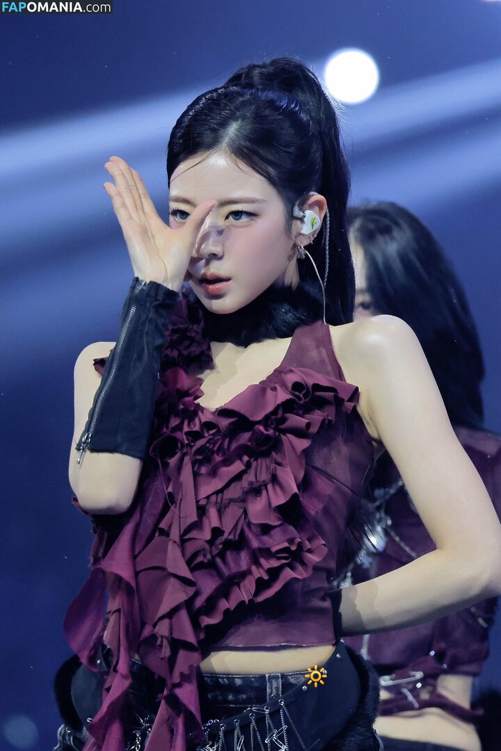 Choi Ji-su / ITZY / lia_loves___ / 최지수 Nu OnlyFans  Photo fuitée #1