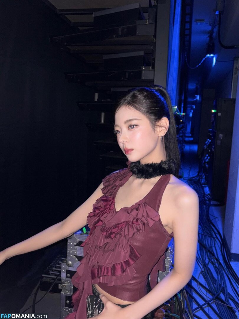 Choi Ji-su / ITZY / lia_loves___ / 최지수 Nu OnlyFans  Photo fuitée #5