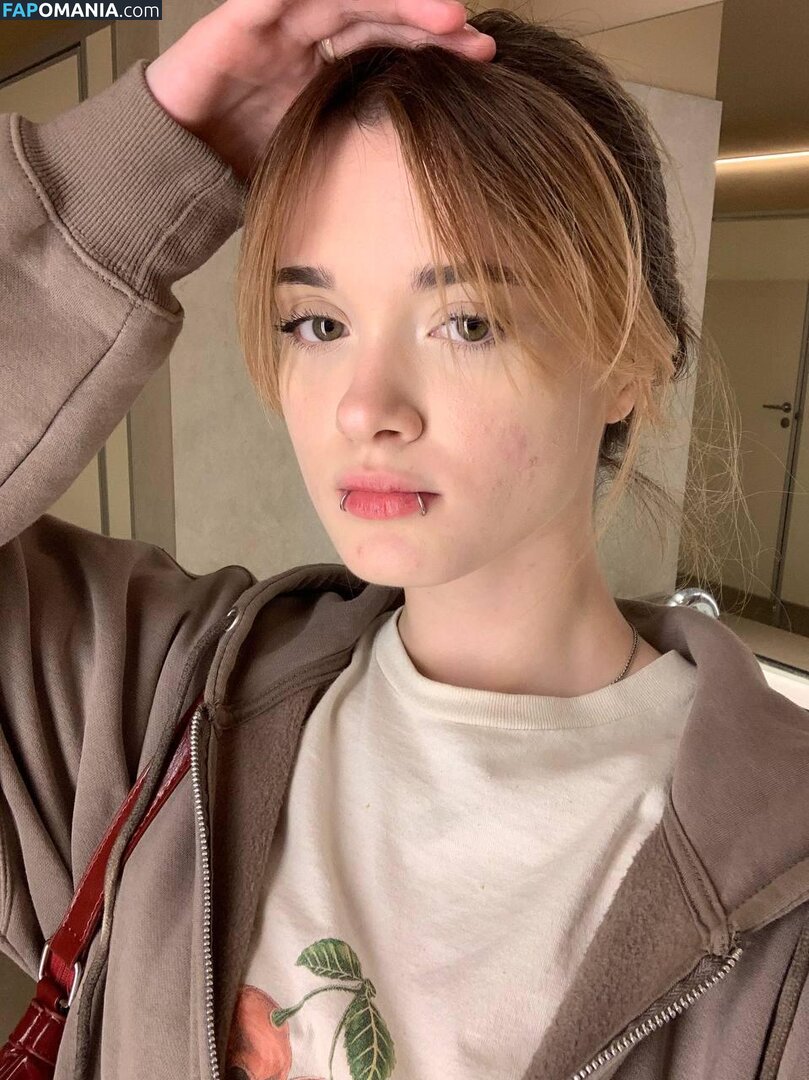liana_kisses Nu OnlyFans  Photo fuitée #6