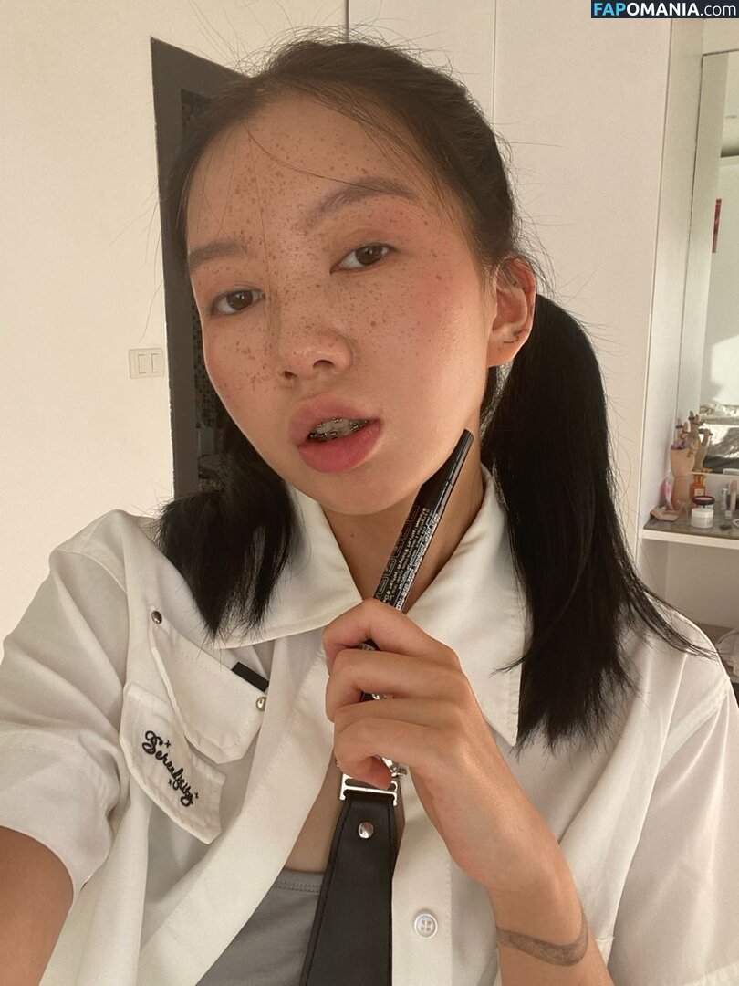 lil_kris_xo Nu OnlyFans  Photo fuitée #1