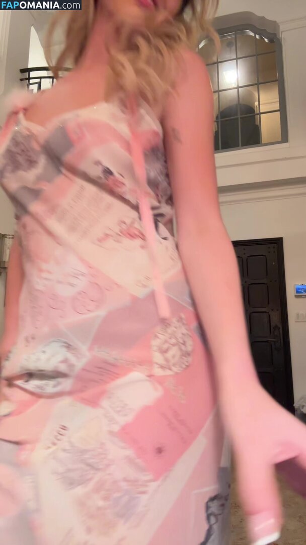 Lilia Buckingham / lilia Nu OnlyFans  Photo fuitée #12