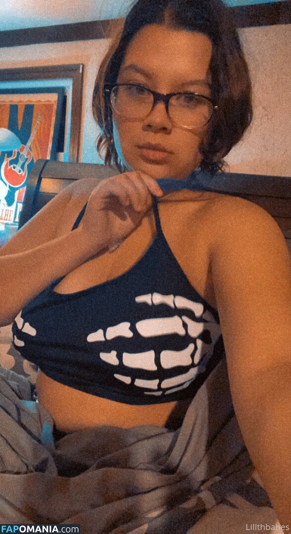 lilithbabes / lilithbabesfree Nu OnlyFans  Photo fuitée #5