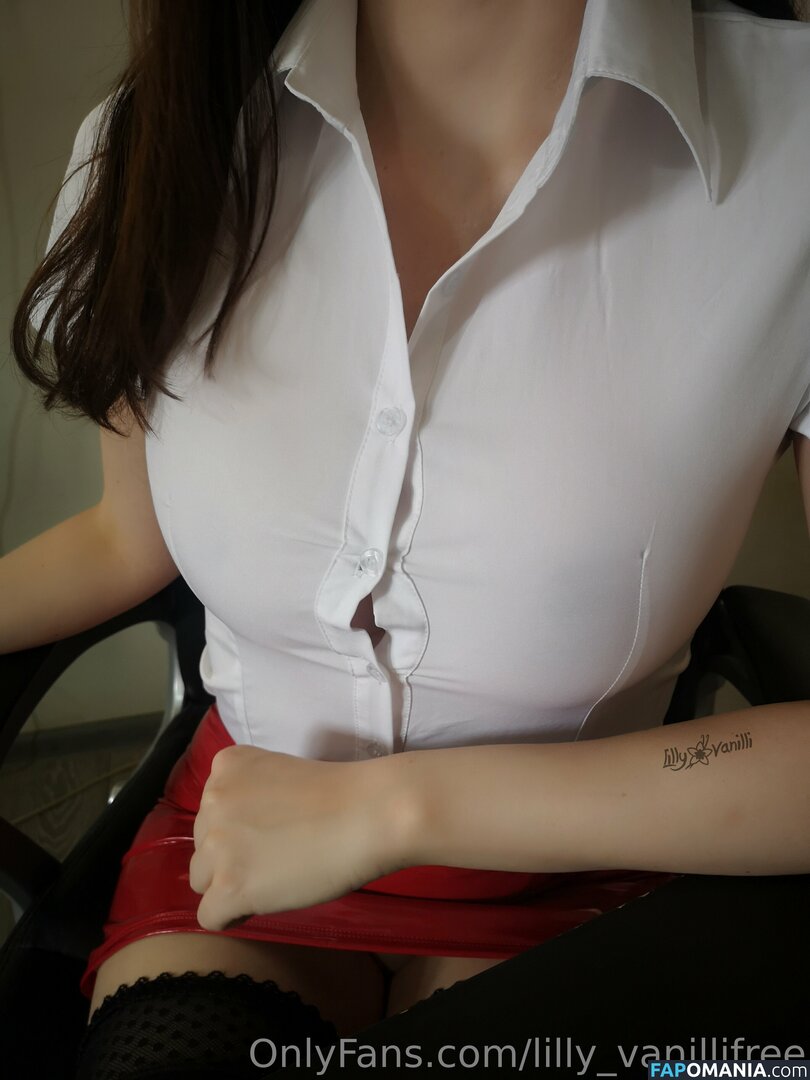 __luvyl / lilly_vanillifree Nu OnlyFans  Photo fuitée #2
