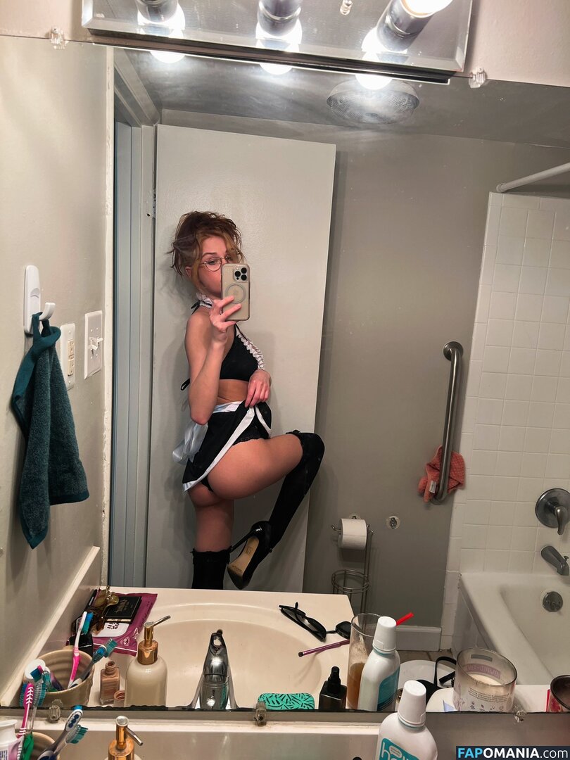 lilr3ds Nu OnlyFans  Photo fuitée #61