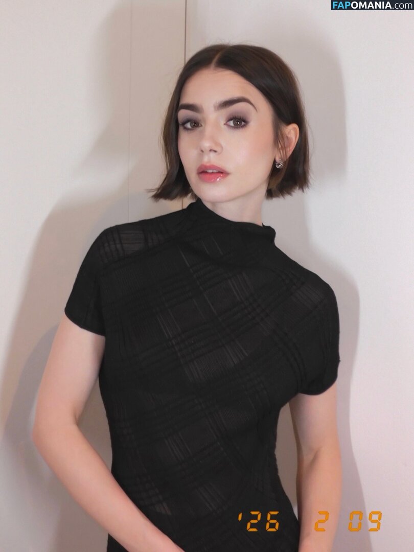 Lily Collins / lily_collins / lilyjcollins Nu OnlyFans  Photo fuitée #503