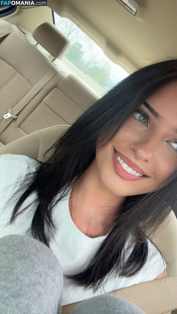 Lily Weber / itslily.w Nu OnlyFans  Photo fuitée #13