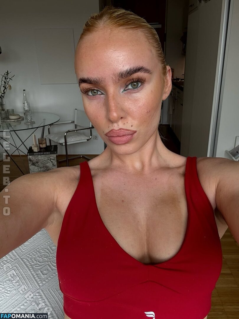Lilycharlottevoss Nu OnlyFans  Photo fuitée #1