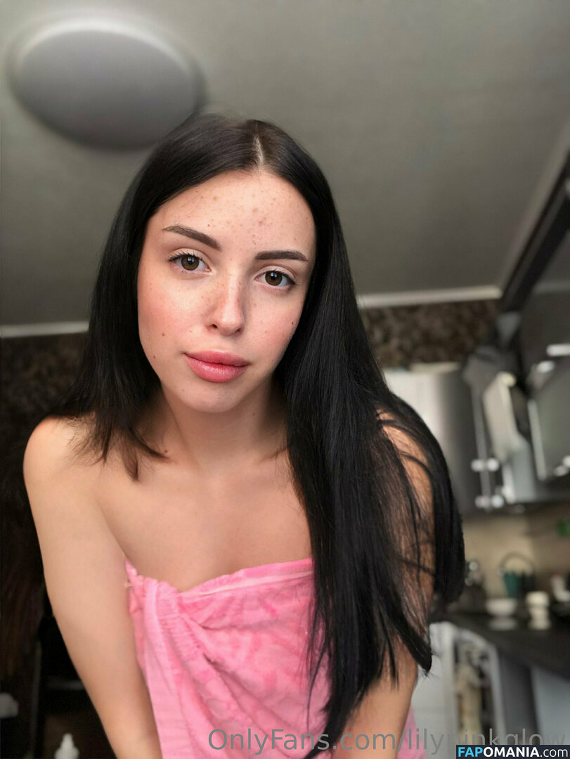 lilpink3y / lilypinkglow Nu OnlyFans  Photo fuitée #28