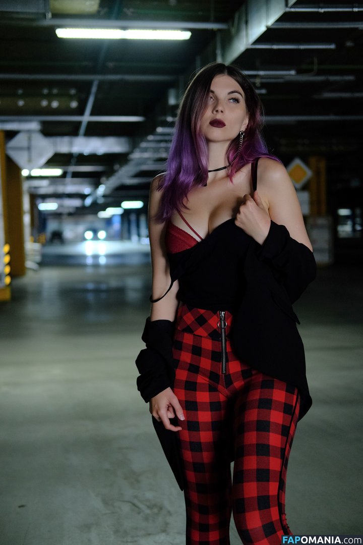 Lipisinkaaa / kazantseva_mimimi Nu OnlyFans  Photo fuitée #49