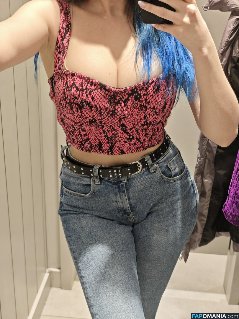 Lipisinkaaa / kazantseva_mimimi Nu OnlyFans  Photo fuitée #387