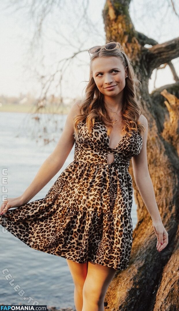 Lisa Küppers / lisa.küppers / lisakueppers Nu OnlyFans  Photo fuitée #585