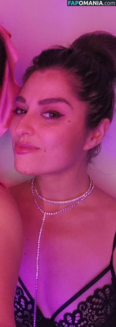 Lisa Marie Zellmer / ravenskye__ Nu OnlyFans  Photo fuitée #2