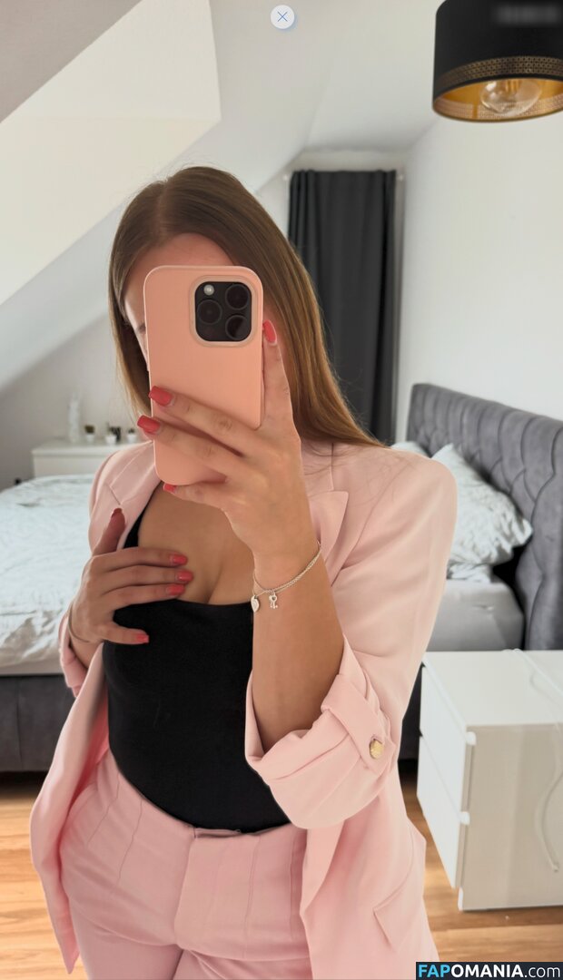 Lisamoto / lisaa.moto Nu OnlyFans  Photo fuitée #78