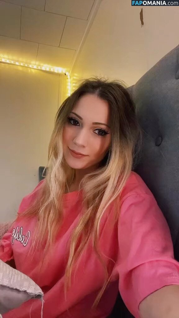 Little Momma / Littleemommaa21 / littlee.mommaa23 / littleemommaa23 Nu OnlyFans  Photo fuitée #15