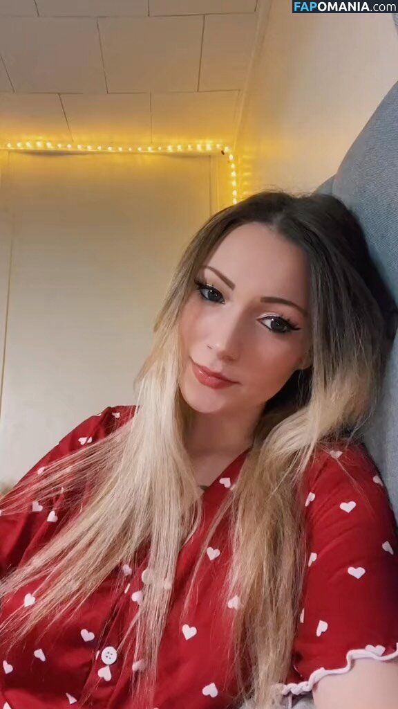 Little Momma / Littleemommaa21 / littlee.mommaa23 / littleemommaa23 Nu OnlyFans  Photo fuitée #19