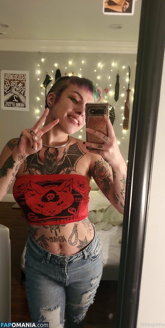 Little Spittle / lilspittle / littlespittle Nu OnlyFans  Photo fuitée #332