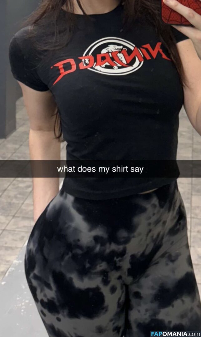LITTLELIV / Liv Littlelivbug / littlelivbug Nu OnlyFans  Photo fuitée #2