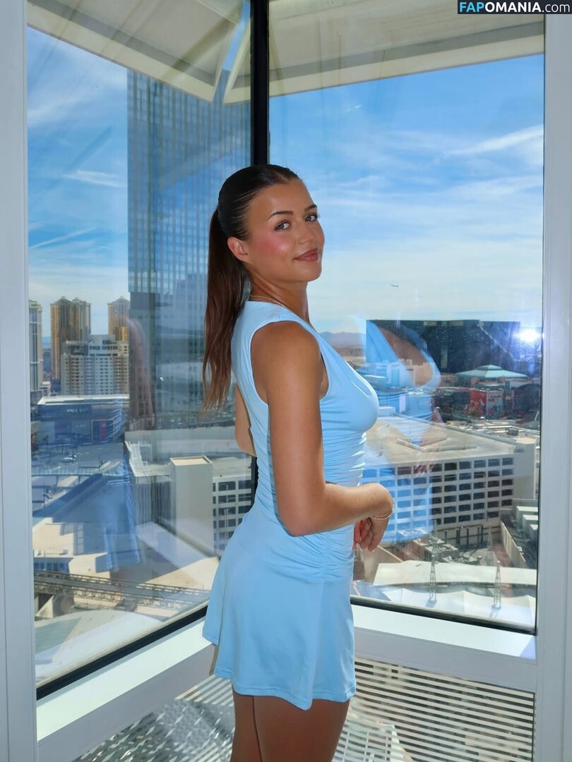 Livy Rothfeld / oliviahr Nu OnlyFans  Photo fuitée #5
