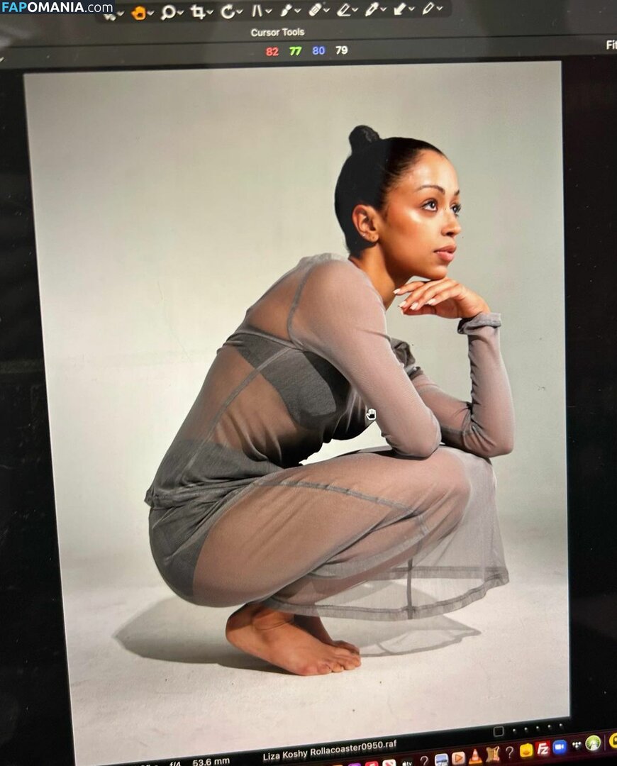 Liza Koshy / lizakoshy Nu OnlyFans  Photo fuitée #5