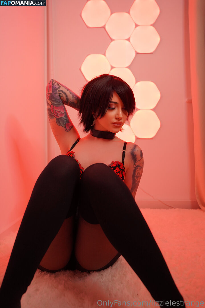 Lizzie Le Strange / lizzielestrange Nu OnlyFans  Photo fuitée #10
