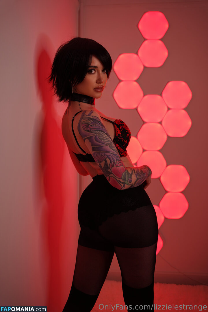 Lizzie Le Strange / lizzielestrange Nu OnlyFans  Photo fuitée #12