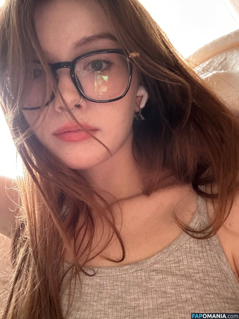 Ljinzer  / Ljinzer / linzarrd / Linzefeet / linzzzer / linziier / joleenlunzer Nu OnlyFans  Photo fuitée #1