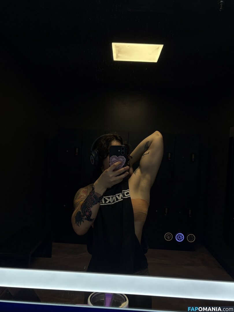 lockerroomangel / reel Nu OnlyFans  Photo fuitée #1