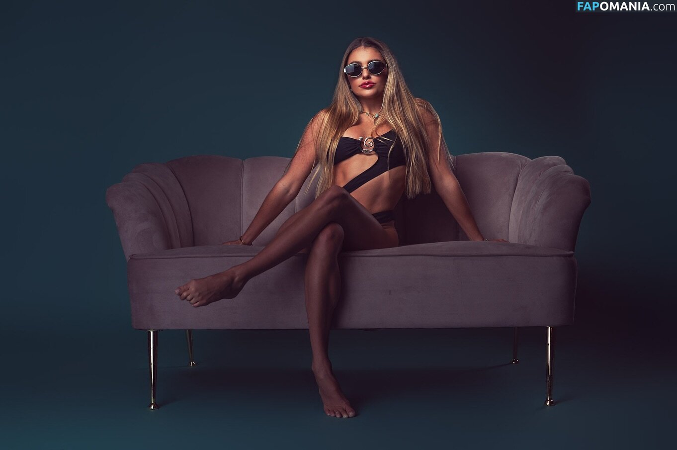 Logan Vaughan / Logan.grace / LoganGraceVaug1 / logan.grace16 Nu OnlyFans  Photo fuitée #4