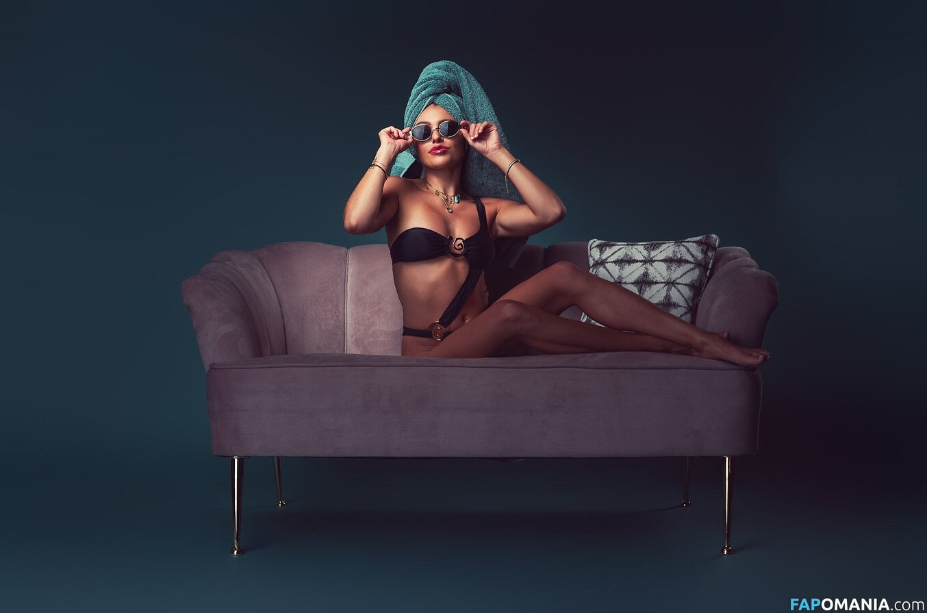 Logan Vaughan / Logan.grace / LoganGraceVaug1 / logan.grace16 Nu OnlyFans  Photo fuitée #6