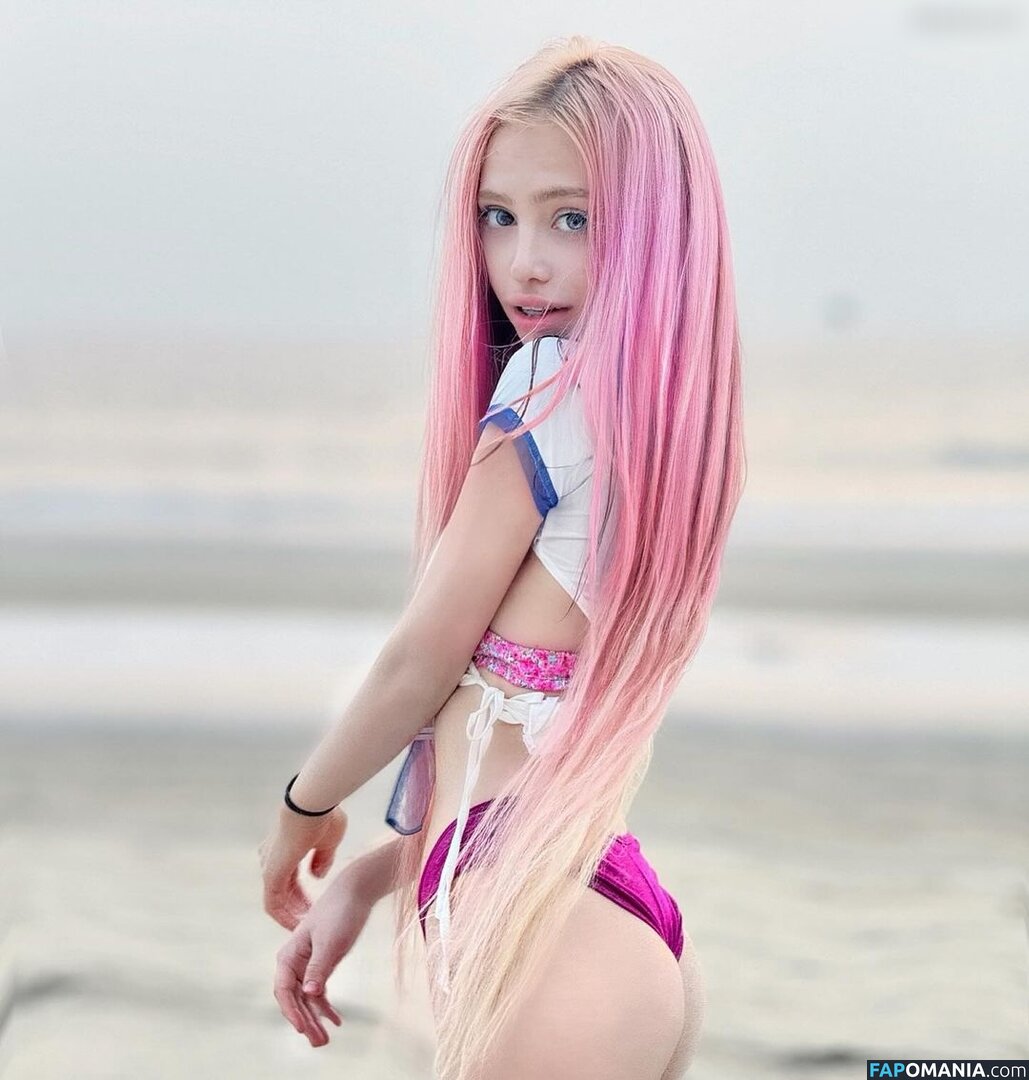 Belaofficial / LoLiBela / lolibela_2 / lovebela Nu OnlyFans  Photo fuitée #26